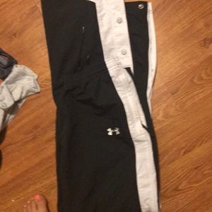Athletic pants